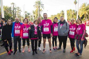 Más de 9.000 personas participan en la carrera de AMACMEC para contribuir a la investigación del cáncer de mama