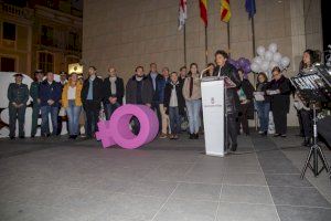 Onda sale a la calle para condenar la violencia de género y rendir homenaje a las mujeres y menores asesinados