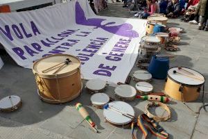 Más de dos centenares de estudiantes se reúnen en Elche para combatir la violencia contra la mujer