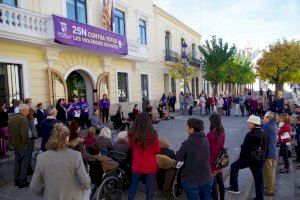 Danza, poesia y zapatos rojos contra la violencia de género en Godella