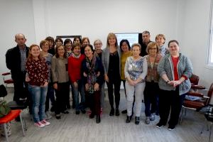 El centro de Bienestar Social «La Placeta» de Xàtiva alberga un Curso de cuidadores no profesionales