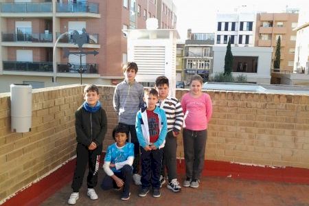 El CEIP Pontet d'Almussafes instal·la una estació meteorològica per a implementar un projecte de ciència