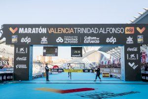 Cheptegei bat el rècord de el món de 10K a València