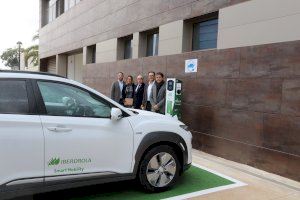 Invat·tur cuenta con un punto de recarga de vehículos eléctricos abierto al público