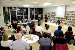 La Biblioteca de Paiporta estrena propuesta cultural con un nuevo ciclo de literatura - (foto 2) La Biblioteca de Paiporta estrena propuesta cultural con un nuevo ciclo de literatura - (foto 2)