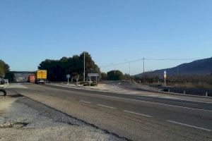 Alcalà-Alcossebre aprueba una declaración institucional para que los transportistas locales puedan circular por la Nacional 340