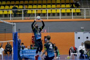 Emocionante partido el disputado entre el Club Voleibol Mediterráneo y el Voley Playa Madrid