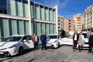 Elche moderniza sus taxis y apuesta por vehículos más sostenibles y accesibles