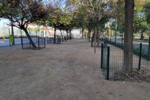 Abierto al público la nueva zona de socialización canina del barrio de La Malvarrosa