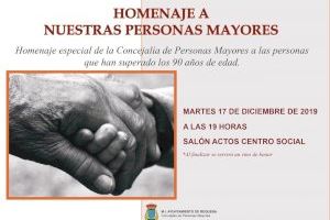 La Concejalía de Personas Mayores homenajea a los requenenses que han superado los noventa