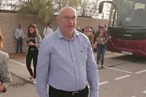 PP San Vicente: "La Junta de Gobierno aprueba unas dietas por viajes gratuitos en bus"