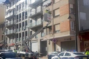 Els serveis municipals d’Alcoi treballen intensament durant el cap de setmana a causa del vent