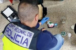 Detienen a dos hombres en Gandia al interceptar una entrega de estupefacientes