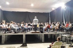 Alberic acull el Concert Didàctic de la Banda Juvenil de la Ribera Alta