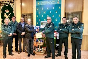 La Guardia Civil hace entrega de 500 kilos de alimentos a beneficio de Cáritas