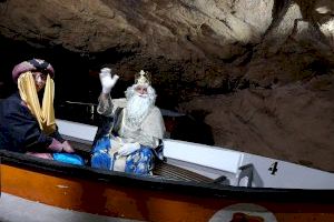 Los Reyes Magos llegan a la Vall d'Uixó por les Coves de Sant Josep