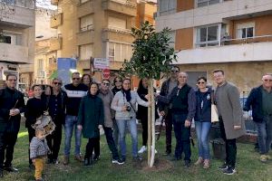 La Banda Primitiva i l’Ajuntament de Llíria planten un arbre per recordar el bicentenari de la banda