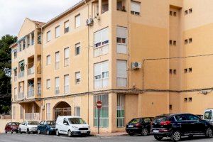 La Generalitat licita las obras de mejora de elementos comunes y urbanización de espacios libres en el grupo de vivienda pública de Monóvar