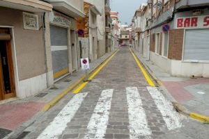 Sueca redueix l'estacionament de vehicles en alguns carrers del centre per a millorar la circulació i la seguretat