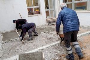 Benicarló contracta sis persones desocupades per a realitzar tasques de manteniment