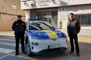 Alcàntera invierte 41.000 euros en un nuevo coche eléctrico para la Policía Local