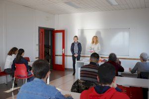 La oficina Pangea de l'Alfàs reanuda el Curso de Inglés Básico