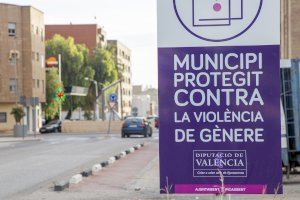 Nueva señalización en Picassent como municipio protegido contra la violencia de género