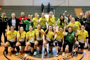 L'Alcúdía-Maristas continúa en el coliderato tras ganar en Picassent