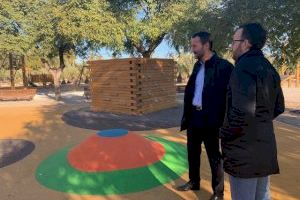 Elche invierte 70.000 euros en la renovación y ampliación de juegos infantiles en el Jardín de los Niños y las Niñas del barrio de la Universidad