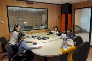 La segona edició de la campanya ‘L’escola fa ràdio’ arranca a l’emissora municipal