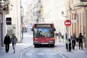 Varios pueblos de alrededor de Valencia exigen el Bono Oro de la EMT para sus vecinos