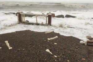 El temporal marítim afecta l’interior d’alguns habitatges de primera línea a Nules