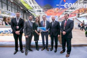 Visita Pedro Duque a l'estand de Gandia a Fitur