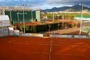 Més de 2.000 persones de Nules es beneficien en l´any 2019 del conveni pel qual poden utilitzar les pistes del Club Scude sense ser socis - (foto 2)