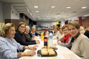 Las amas de casa de Burriana celebran la festividad de su patrona, Santa Águeda