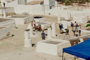 Paterna triplica las visitas turísticas a las cuevas gracias al interés por la película de Almodóvar