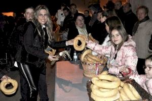 Participación masiva en la celebración de Sant Antoni en Vall d’Alba