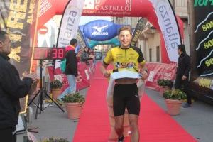 Samuel Palomera polvoritza el rècord de l'Almenara Xtrem - (foto 3)