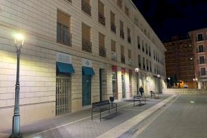 La plaça del Carbó d´Alzira compta amb una nova il·luminació - (foto 2)