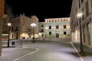 La plaça del Carbó d´Alzira compta amb una nova il·luminació