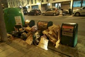 Ciudadanos de San Vicente vuelve a llevar a pleno las quejas enviadas por los vecinos sobre la suciedad en Doctor Marañón - (foto 2) Ciudadanos de San Vicente vuelve a llevar a pleno las quejas enviadas por los vecinos sobre la suciedad en Doctor Marañón - (foto 2)