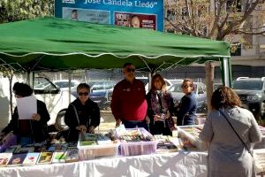 L'intercanvi de llibres torna al mercat ambulant de Crevillent L'intercanvi de llibres torna al mercat ambulant de Crevillent