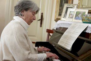 Pilar Bataller, rostro y corazón del himno de la Experiencia