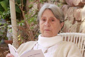 Pilar Bataller, rostre i cor de l'himne de l'Experiència - (foto 2) Pilar Bataller, rostre i cor de l'himne de l'Experiència - (foto 2)