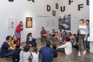 El IVAM se llena de música y familias para despedir a Jean Dubuffet