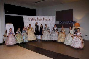 Don Bosco presenta a les seues falleres d'enguany