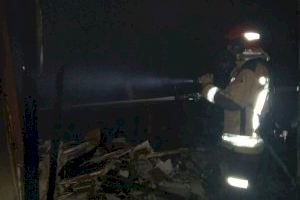 El fuego arrasa de madrugada la antigua discoteca Pacha de Alicante