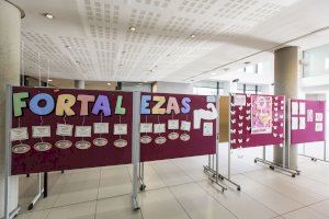 La UJI y la Asociación Asperger conmemoran el Día Internacional de las Personas con Asperger con la exposición «Asperger-TEA en femenino» - (foto 3)
