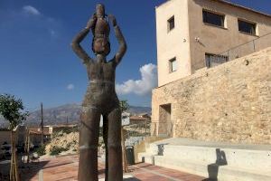 Agost inaugurará la “Plaça de les Peones” en homenaje a este desaparecido oficio de mujeres en la alfarería