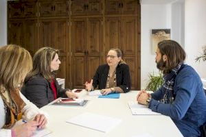 L'Associació ACOFEM 13 de Xàtiva visita la Diputació de Valéncia